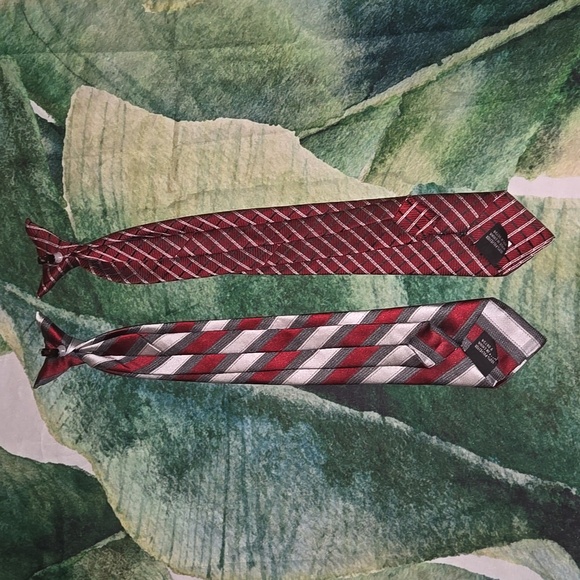 Children's clip-on ties 2 for 1! - Picture 3 of 7